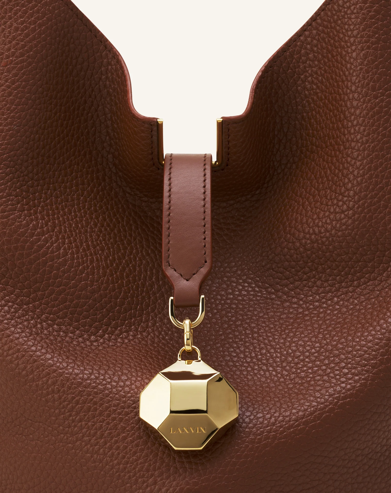 CATCH BY LANVIN BUCKET BAG IN GRAINED LEATHER - Image 8