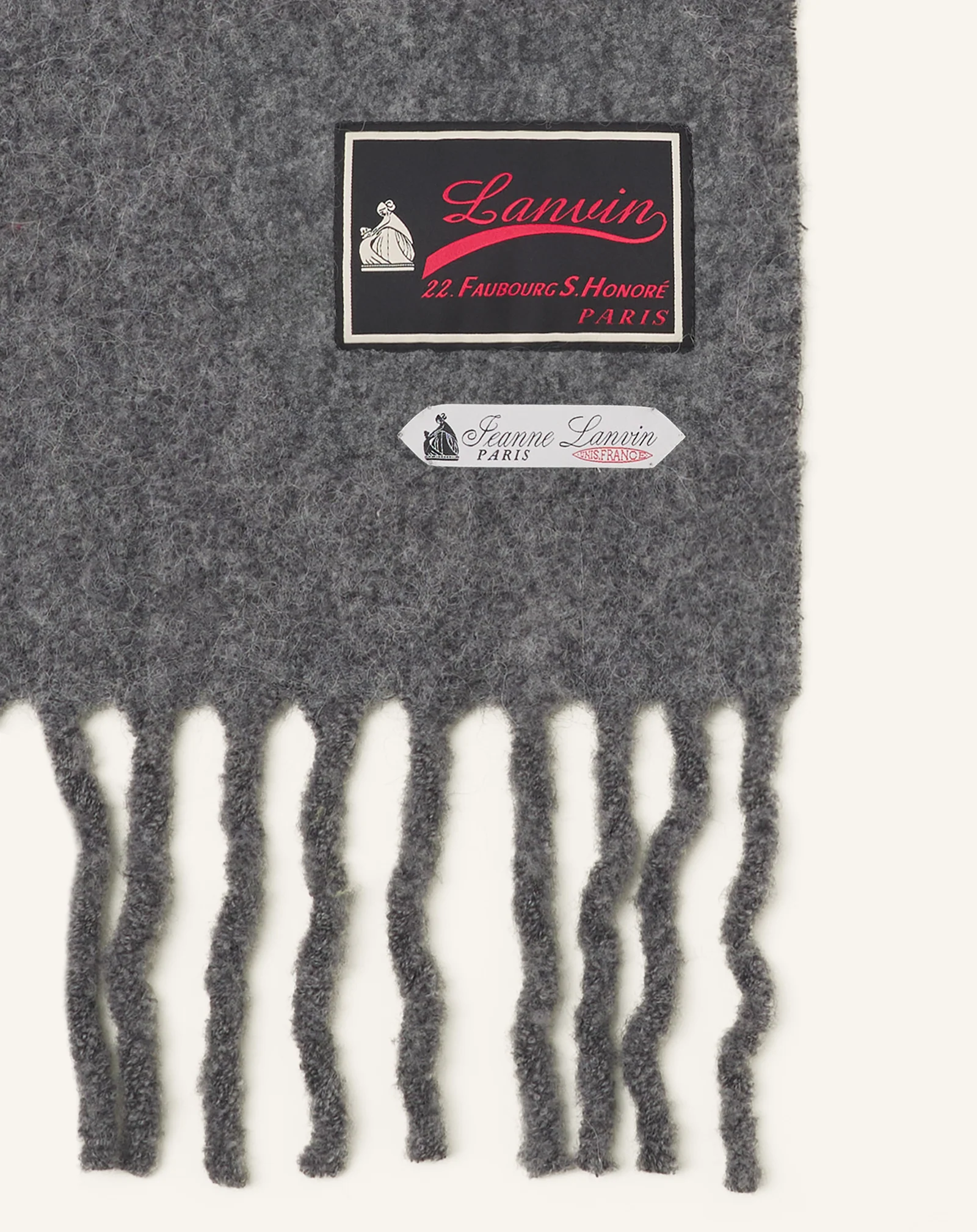FRINGED WOOL SCARF WITH 22 FAUBOURG LABEL - Image 3
