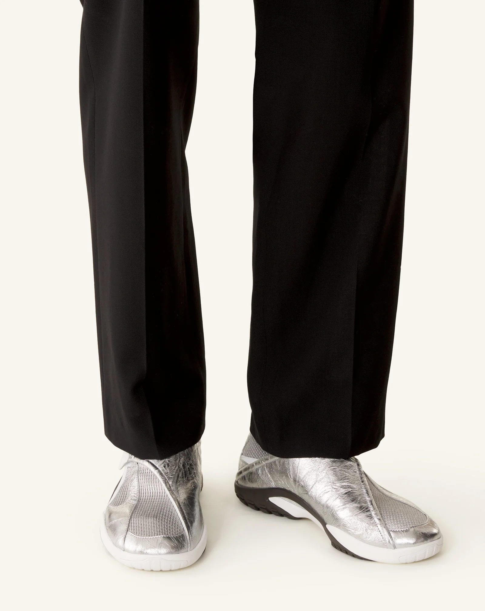 LNV1 SNEAKERS IN CRINKLED METALLIC LEATHER - Image 8